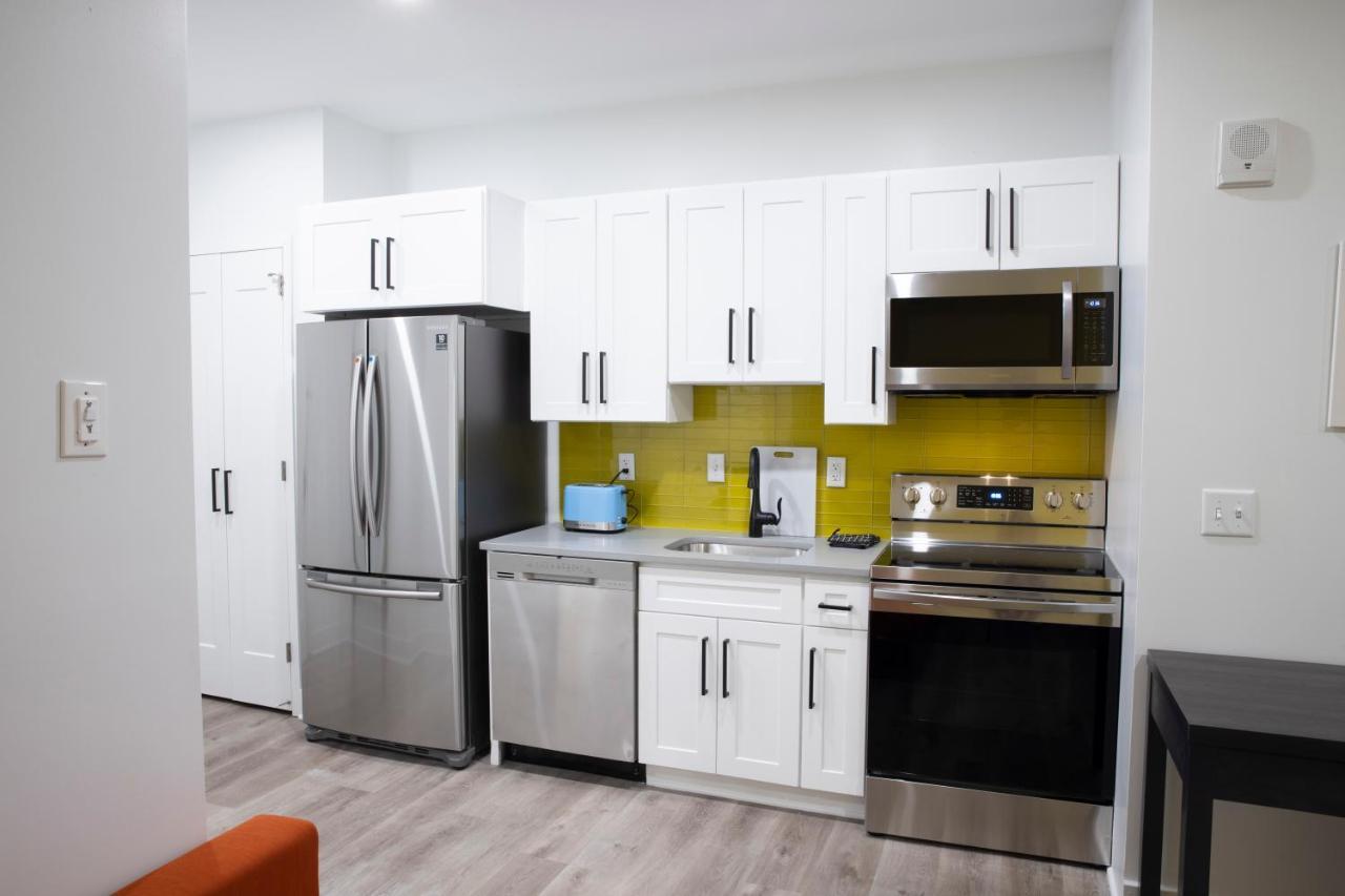Peachtree Suites - เจอร์ซีย์ซิตี้ ภายนอก รูปภาพ